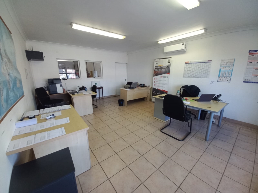 To Let commercial Property for Rent in Montague Gardens Western Cape